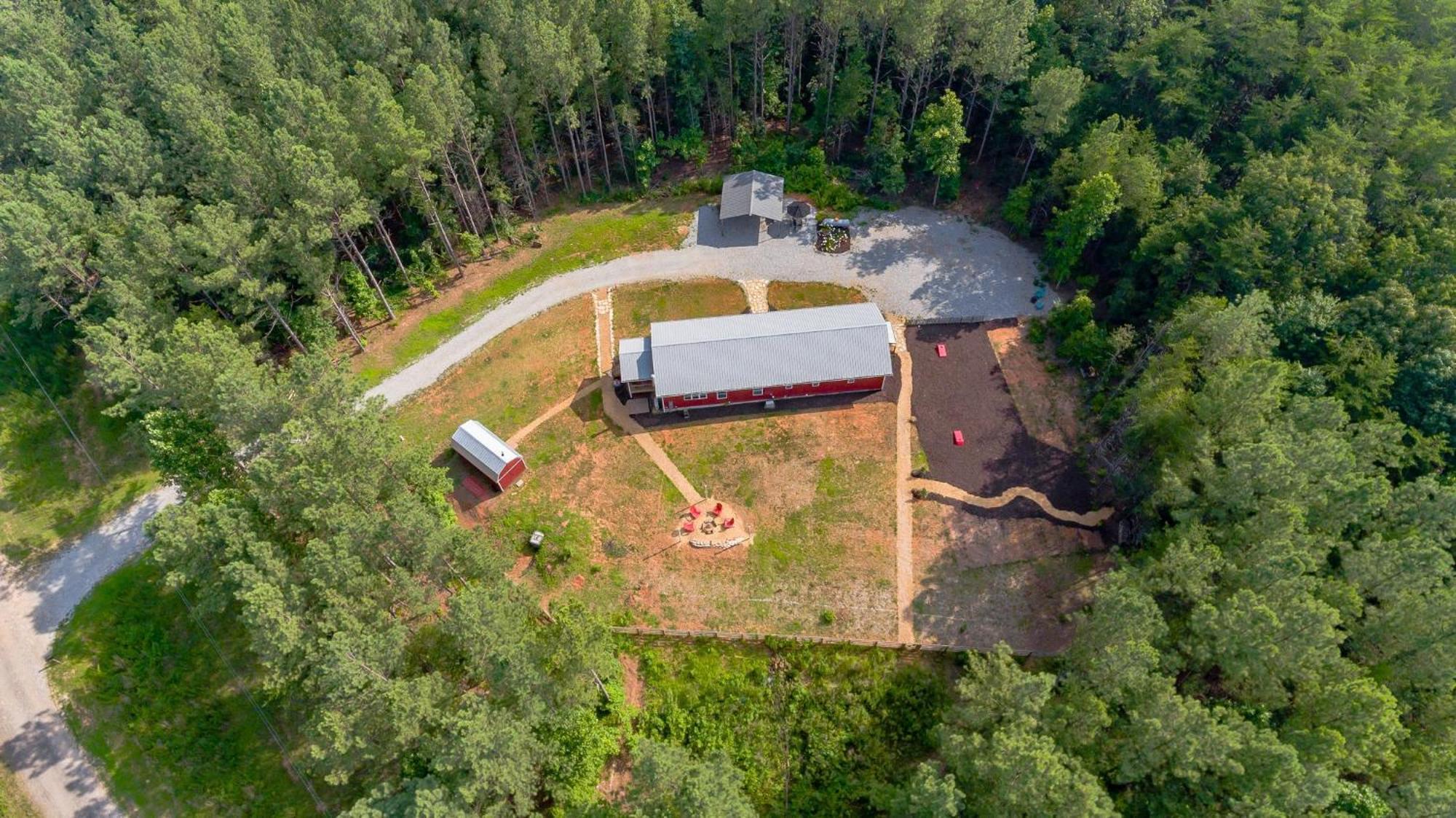 Rustic Roost-5 Acres, Fenced, Fire Pit, Rv Option & Mtn View Holiday home *