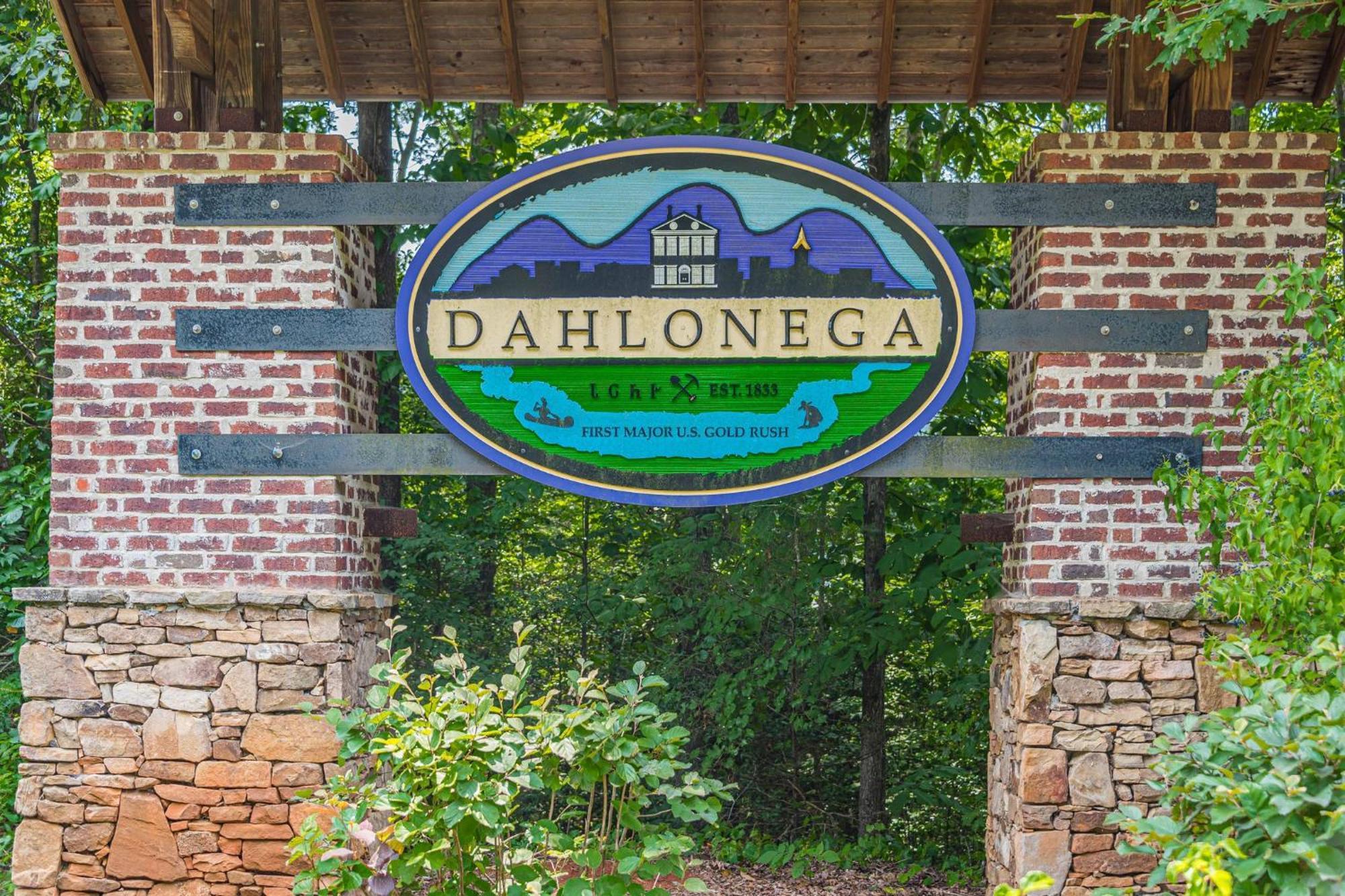 Rustic Roost-5 Acres, Fenced, Fire Pit, Rv Option & Mtn View Holiday home Dahlonega
